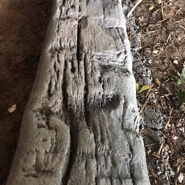 Wood grain curb